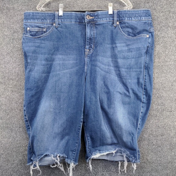 Torrid Women's Bombshell Flare Cut Off Jean Shorts Blue Size 26 Cotton Blend - Picture 5 of 11